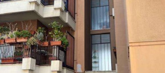 Квартира с 3 спальнями в Бусто Арсицио, Италия № 283498 5