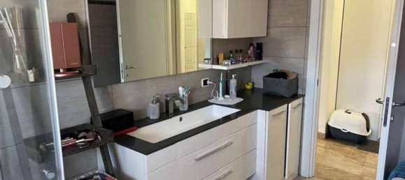 Квартира с 3 спальнями в Бусто Арсицио, Италия № 283498 20