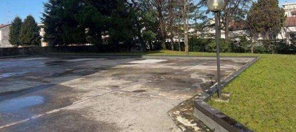 Квартира с 3 спальнями в Бусто Арсицио, Италия № 283498 6