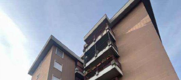 Квартира с 3 спальнями в Бусто Арсицио, Италия № 283498 3