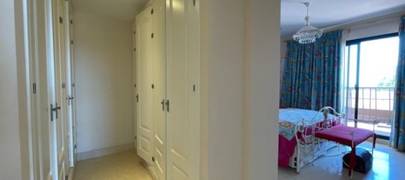 4 bedrooms Apartment in Malaga, Spain No. 121994 25