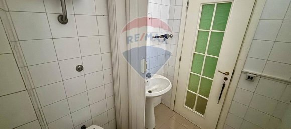 1 room Commercial property in Melito di Napoli, Italy No. 55775 7