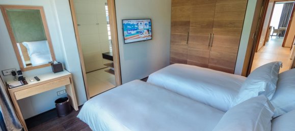 3 bedrooms Hotel for sale in Kata, Phuket, Southern Thailand, Thailand № 78910 2
