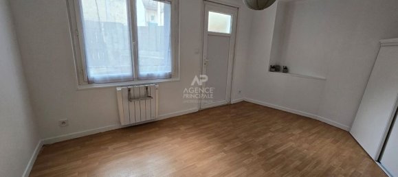 Квартира с 1 спальней в Понтуаз, Франция № 182054 9