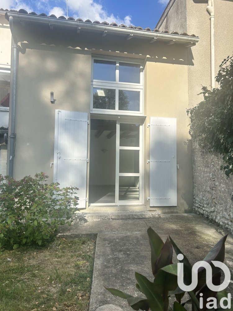 2 bedrooms House in Chalais, France No. 316175