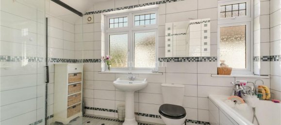 4 bedrooms House in Beckenham, United Kingdom No. 3474 10