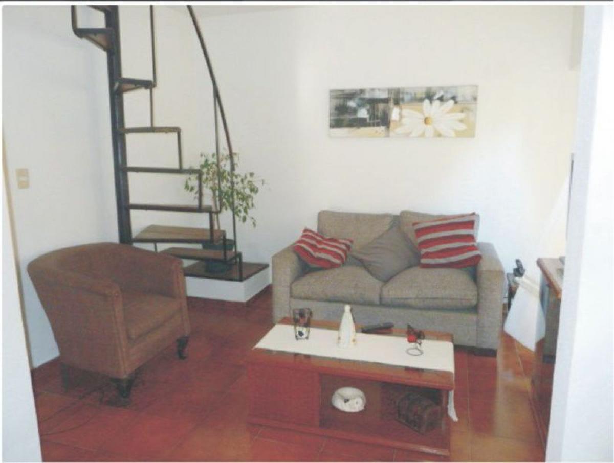 4 bedrooms House in Mar del Plata, Argentina No. 81665