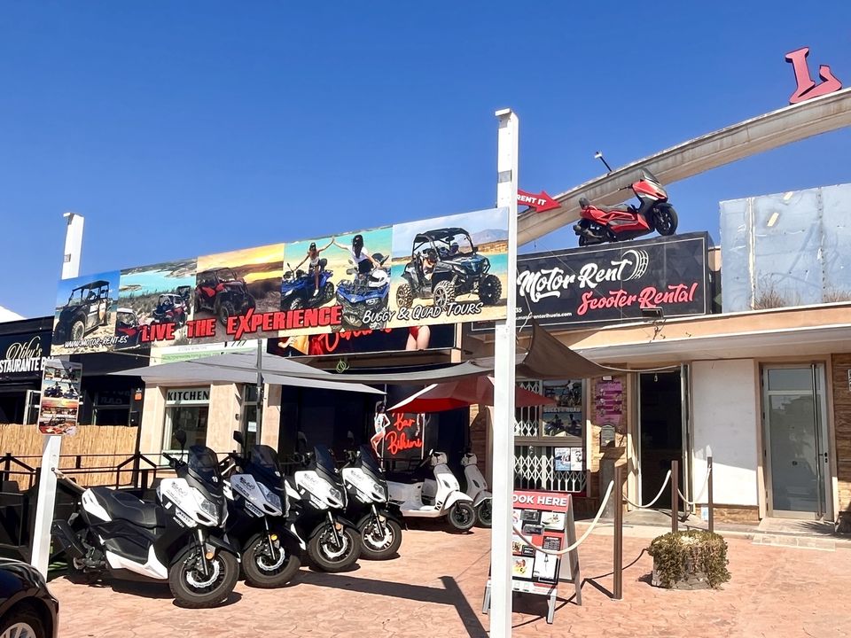 112m² Commercial property in Cabo Roig, Spain No. 184625