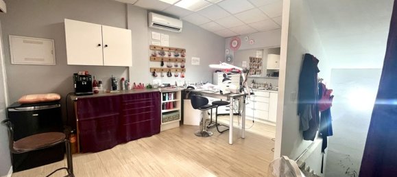 112m² Commercial property in Cabo Roig, Spain No. 184625 14