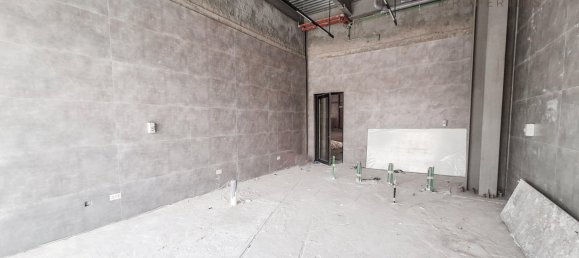 2034.6m² Commercial property in Al Khawaneej, UAE No. 41622 10