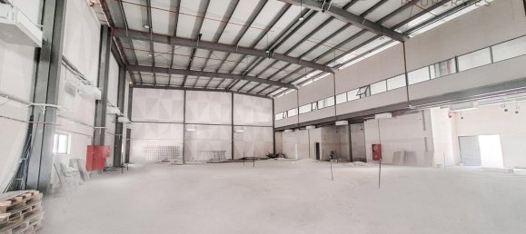 2034.6m² Commercial property in Al Khawaneej, UAE No. 41622 8