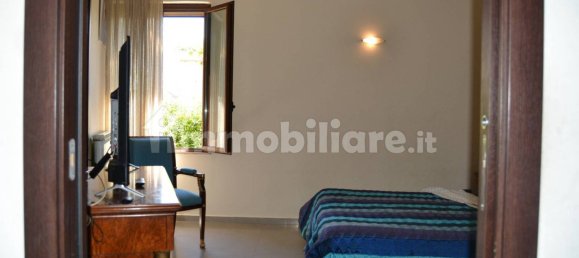 3 bedrooms Villa in Terni, Italy No. 39930 22