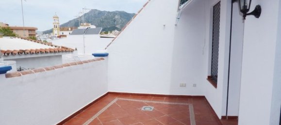 6 bedrooms Townhouse in Marbella, Spain No. 146948 8