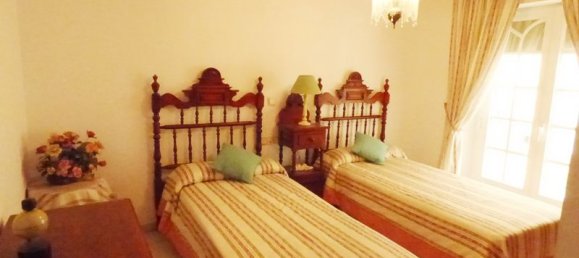 6 bedrooms Townhouse in Marbella, Spain No. 146948 15