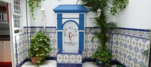 6 bedrooms Townhouse in Marbella, Spain No. 146948 3