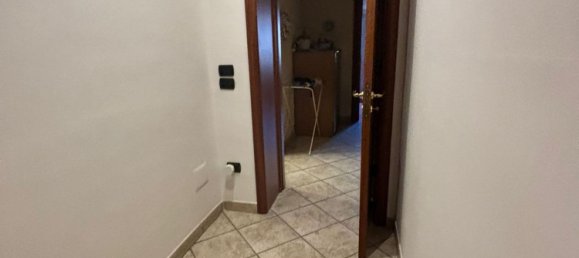 4-Zimmer Wohnung in Naples, Italy, Nr. 282371 27
