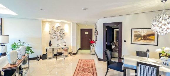 2 bedrooms Apartment in Burj Khalifa, UAE No. 94295 5