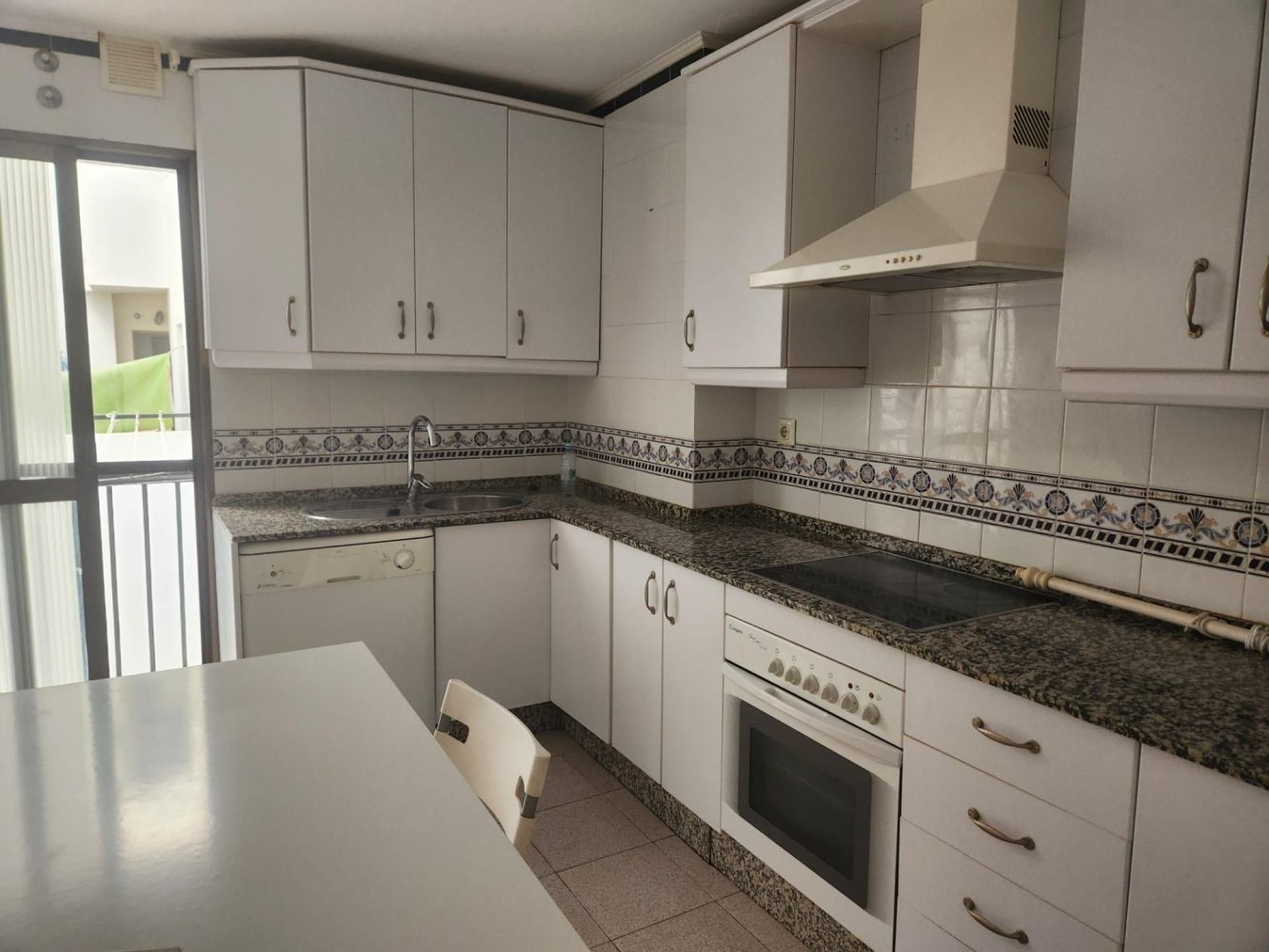 3 bedrooms Apartment in Cadiz, Spain No. 206433