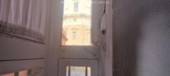 Apartamento de 2 dormitorios en Cádiz, Spain No. 143797 11