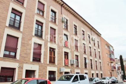 Dúplex de 3 dormitorios en Guadalajara, Spain No. 217375