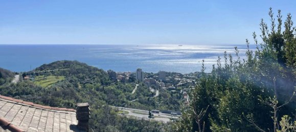 2 bedrooms House in Genoa, Italy No. 288867 2