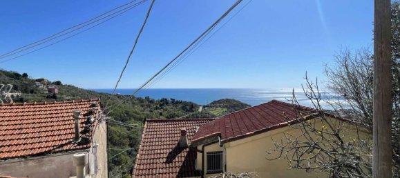 2 bedrooms House in Genoa, Italy No. 288867 5