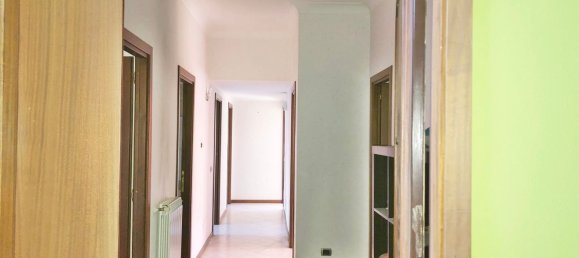 4 rooms Apartment in Rome, Italy No. 45559 36