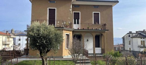 4 rooms Apartment in Bardi, Italy No. 37642 9