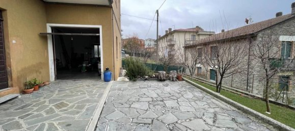 4 rooms Apartment in Bardi, Italy No. 37642 8