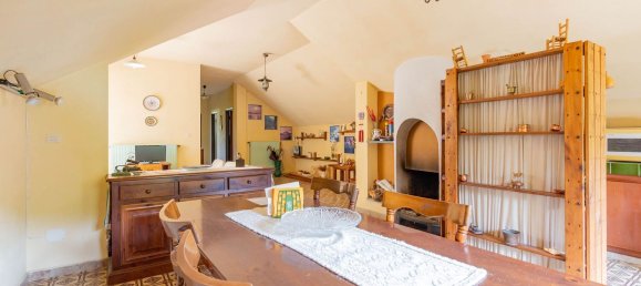 Квартира с 4 комнатами в Урбе, Италия № 305484 5