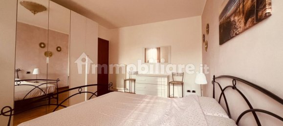 Квартира с 3 спальнями в Лория, Италия № 375964 15