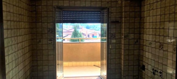 4 rooms Apartment in Vibo Valentia, Italy No. 172387 11