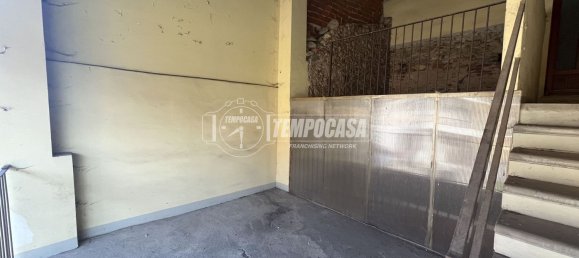 Дом с 6 комнатами в Кастелламонте, Италия № 196951 25