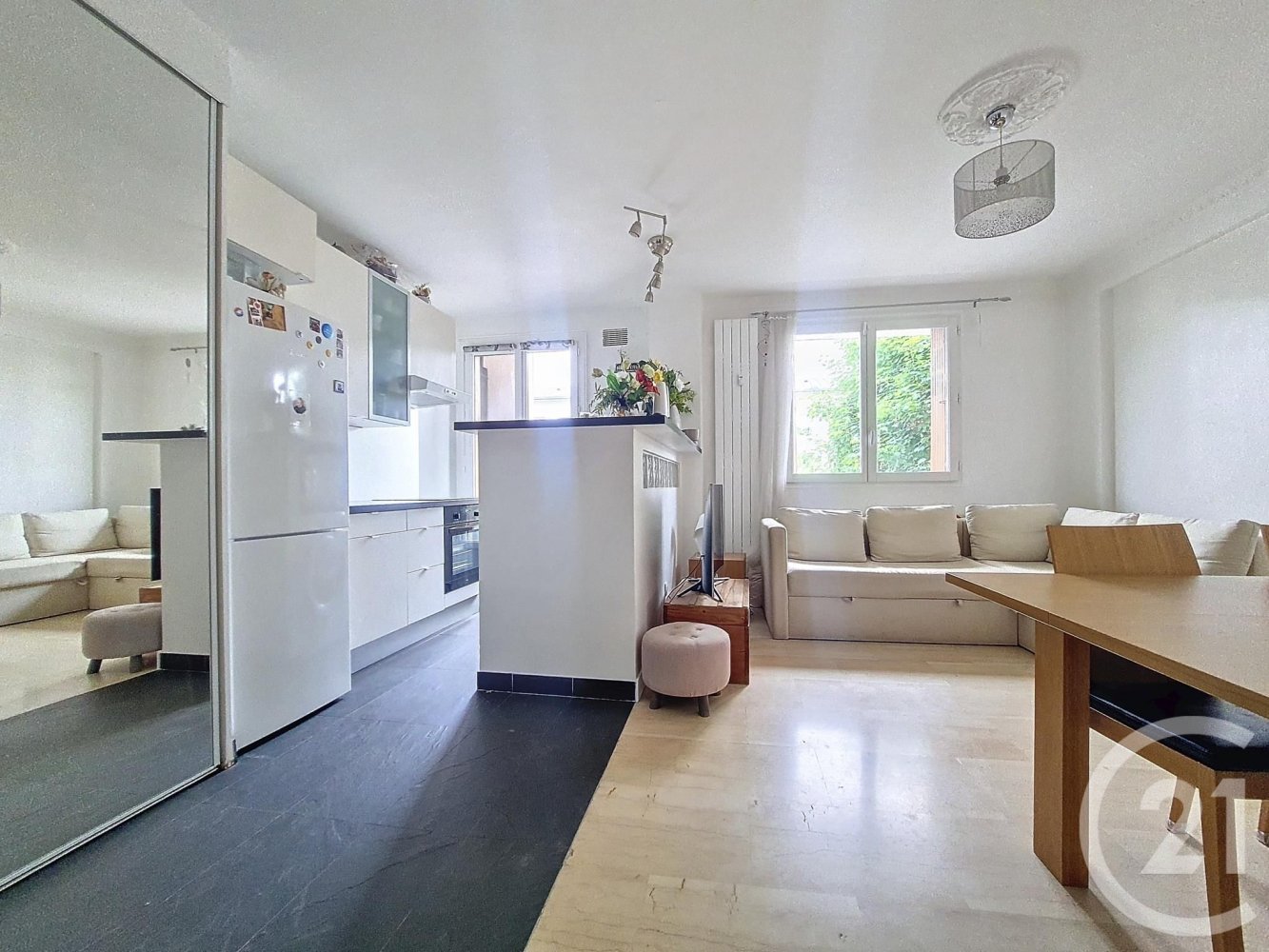 1 غرف نوم شقة في Puteaux, France رقم 182834