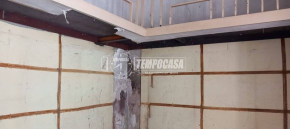 1-Zimmer Gewerbliche Immobilie in Qualiano, Italy, Nr. 308475 11