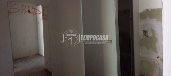 1-Zimmer Gewerbliche Immobilie in Qualiano, Italy, Nr. 308475 20