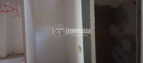 1-Zimmer Gewerbliche Immobilie in Qualiano, Italy, Nr. 308475 14