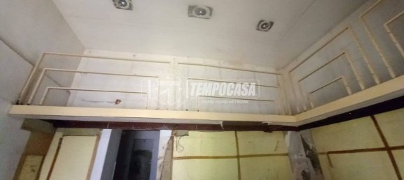 1-Zimmer Gewerbliche Immobilie in Qualiano, Italy, Nr. 308475 16