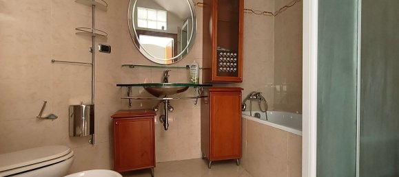 3 rooms Apartment in Genoa, Italy No. 27859 8