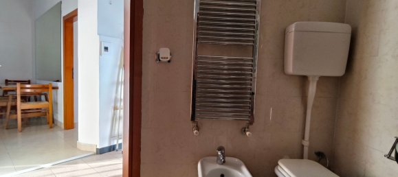 3 rooms Apartment in Genoa, Italy No. 27859 11