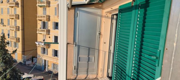 3 rooms Apartment in Genoa, Italy No. 27859 12