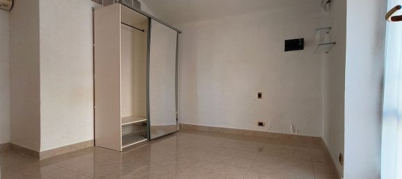 3 rooms Apartment in Genoa, Italy No. 27859 53