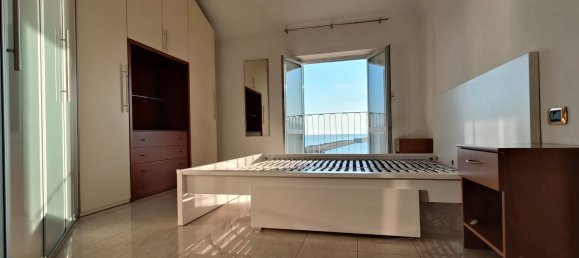 3 rooms Apartment in Genoa, Italy No. 27859 46