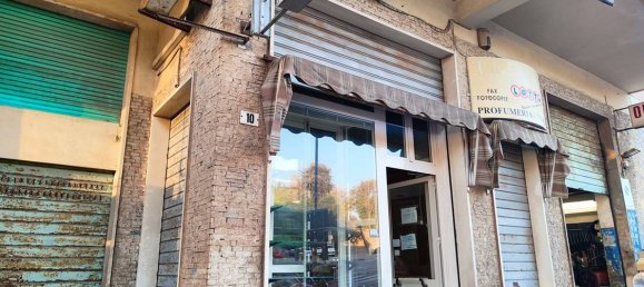 1-Zimmer Gewerbliche Immobilie in Gaeta, Italy, Nr. 227726 3