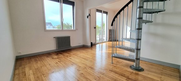 4 bedrooms Villa in Nantes, France No. 100628 5