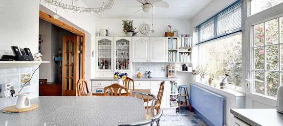 3 bedrooms House in Hayes, United Kingdom No. 5041 9