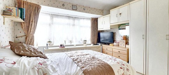 3 bedrooms House in Hayes, United Kingdom No. 5041 7