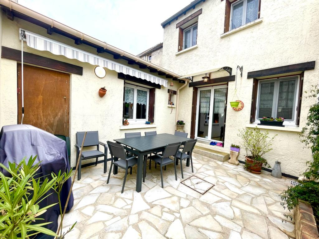 3 bedrooms Townhouse in La Ferte-sous-Jouarre, France No. 150195