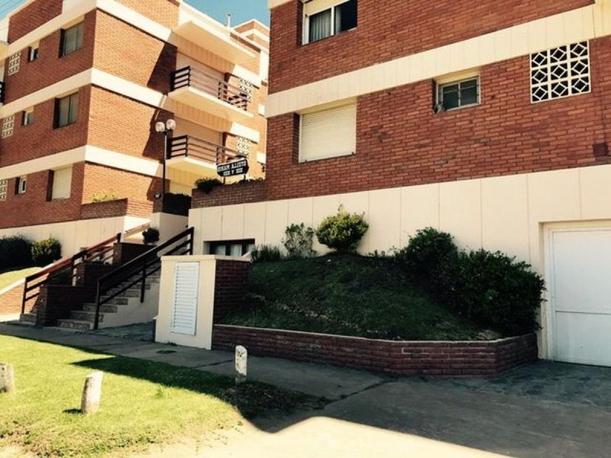 2 bedrooms Apartment in Mar del Plata, Argentina No. 96833