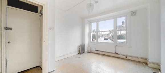 1 bedroom Apartment in London, United Kingdom No. 7827 2